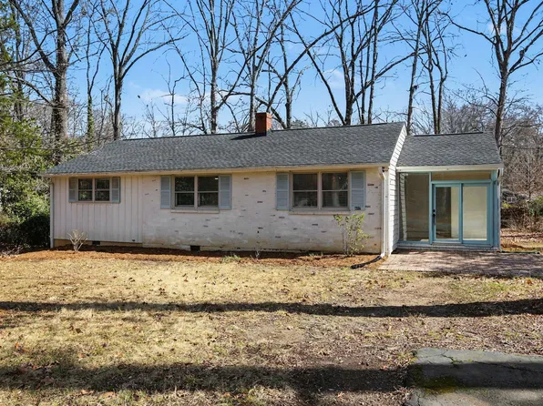 407 Hickory Dr, Chapel Hill, NC 27517