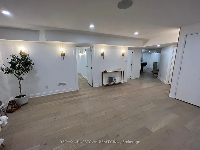 492 Greenwood Dr #B — Photo 5