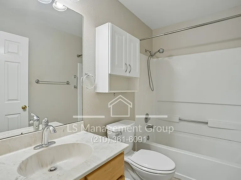 14343 Markham Gln — Photo 20
