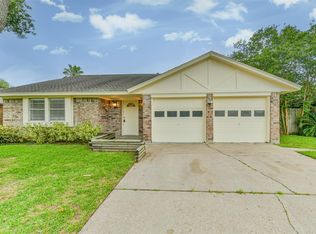 2230 E Clare St, Deer Park, TX 77536