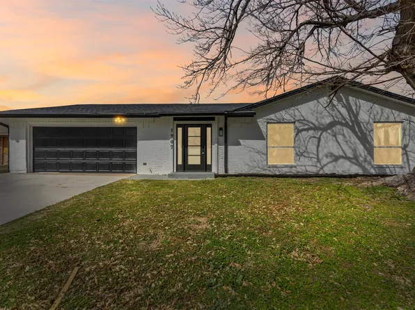 1907 Sunridge Rd, Carrollton, TX 75006