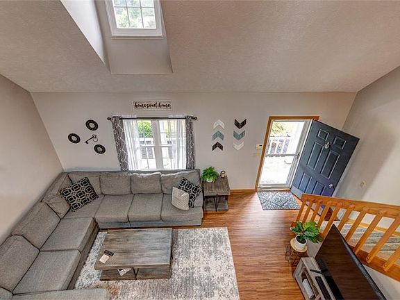 3rd image of 7727 Kittery Ln