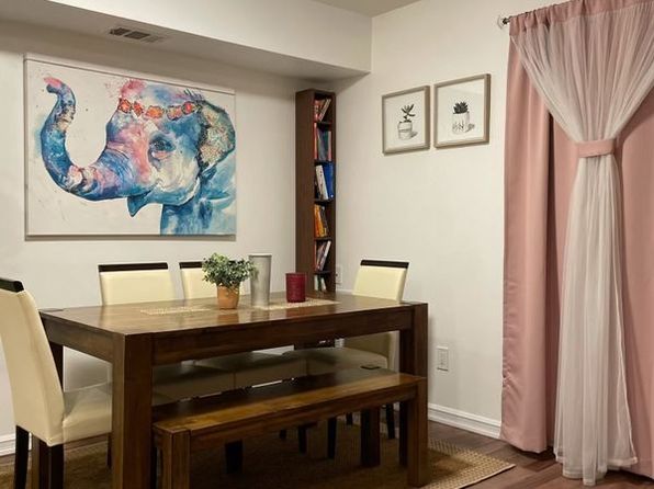 208 Fairview Cir Floor 1