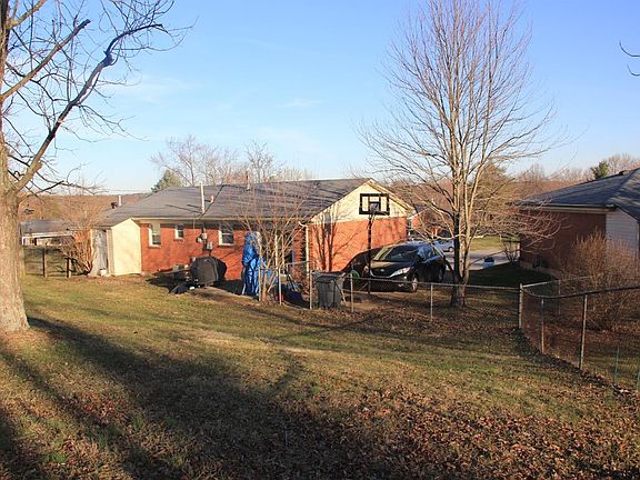 5th image of 3632 Olympia Cir