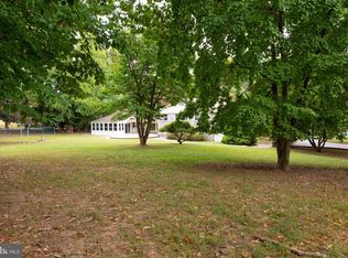 214 Cedar Rd, Elkins Park, PA 19027