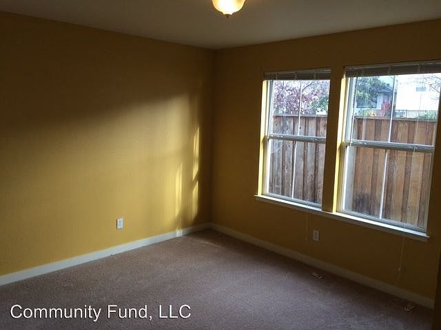 2nd image of 2497 Casa Ct