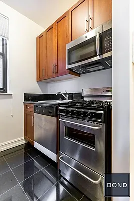 Rented by Bond New York | media 12