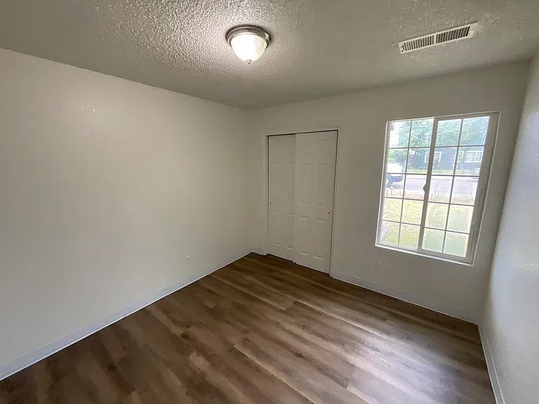 1201 Toronado Dr — Photo 9