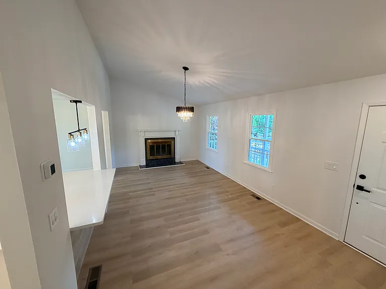 1376 Mill Brook Cir — Photo 15