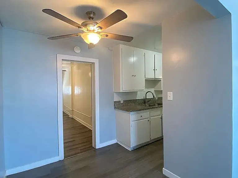 1431 Elm Ave #1A — Photo 14