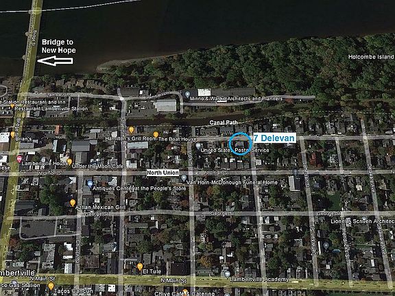 3rd image of 11 Delevan St #11