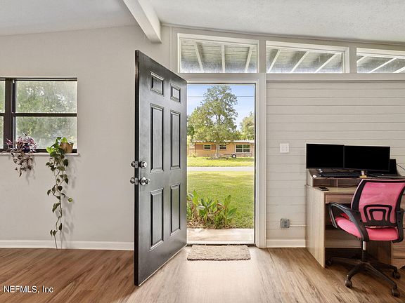 4th image of 7823 DUBOIS Drive