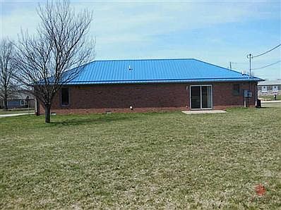 2nd image of 8853 Tracy Dr