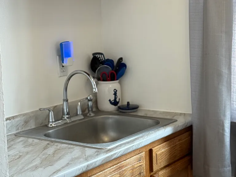 419 Shady Ave — Photo 9
