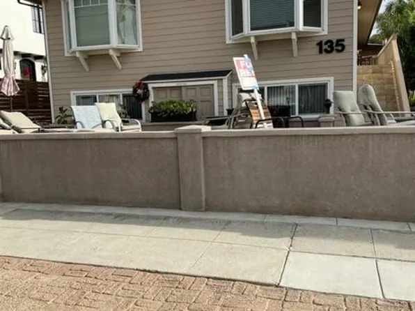 135 Acacia Ave APT B, Carlsbad, CA 92008