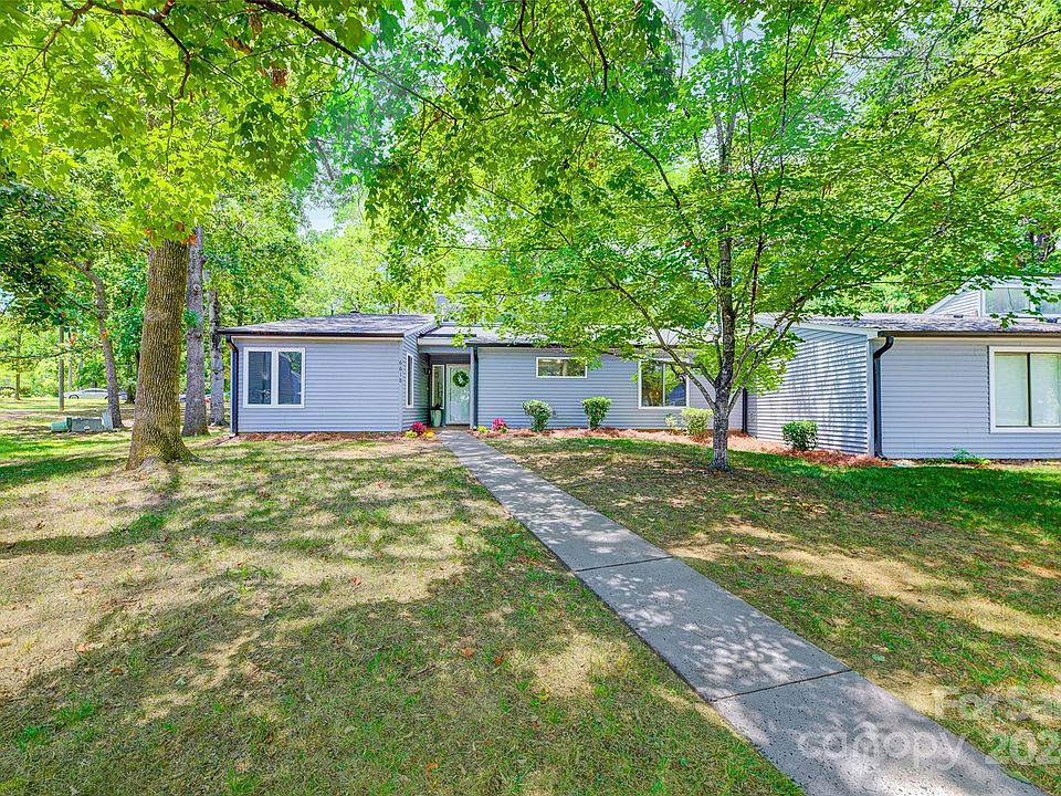 1st image of 6618 Point Comfort Ln