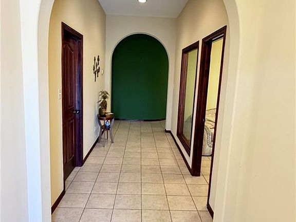 2nd image of 3427 Los Lagos Dr