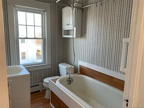 76 Samsondale Ave — Photo 18