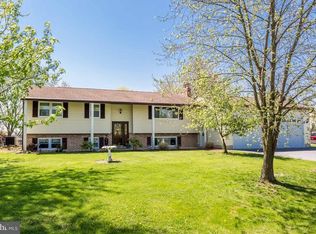 2799 Rachele Ct, Manchester, MD 21102