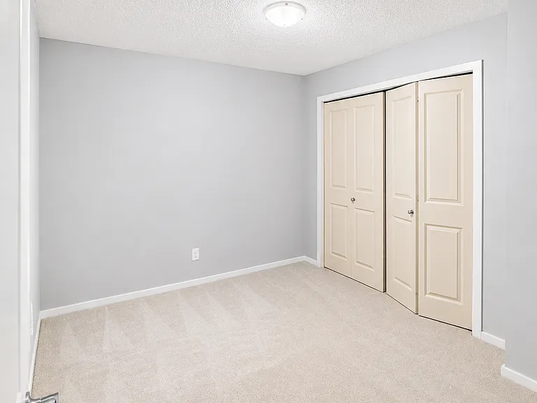 3353 16a Ave NW #211 — Photo 7