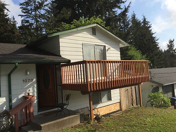 2nd image of 1070 NW Carey St