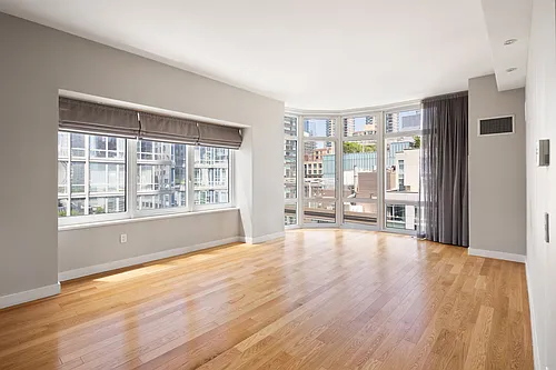 555 W 59th St Photo 1