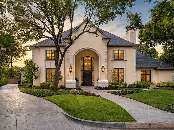 2nd image of 2 Manzano Cir