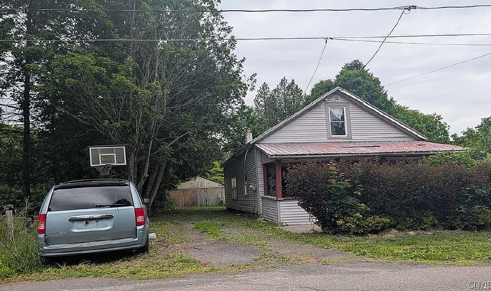 1st image of 4914 Creal Rd
