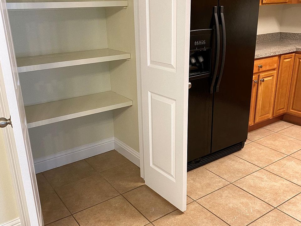 Kitchen Pantry