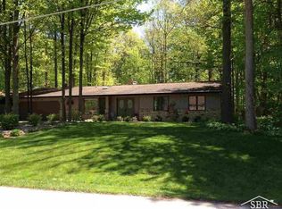 1614 Horseshoe Cir, Saginaw, MI 48609