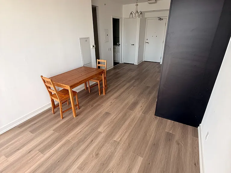 15 Grenville St #2511 — Photo 7
