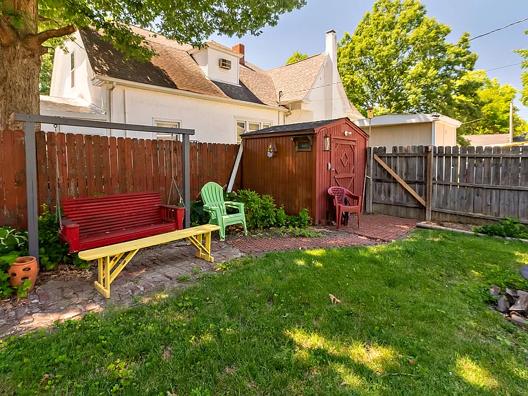 804 S Madison St — Photo 12