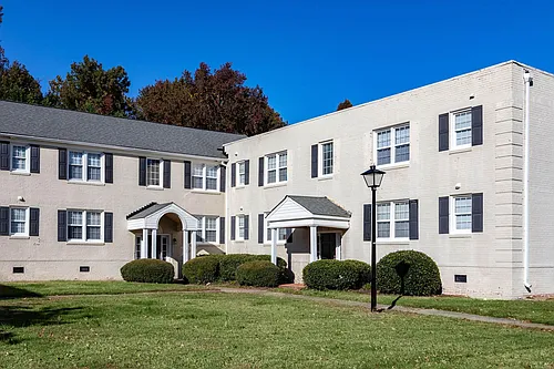 Apartments of Merrimac Photo 1 Apartments of Merrimac Photo 1