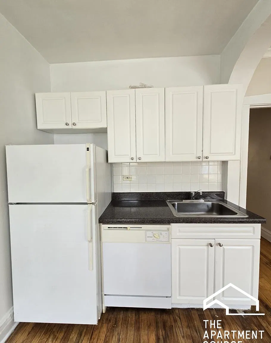 2948 West Belle Plaine Avenue #1 — Photo 1