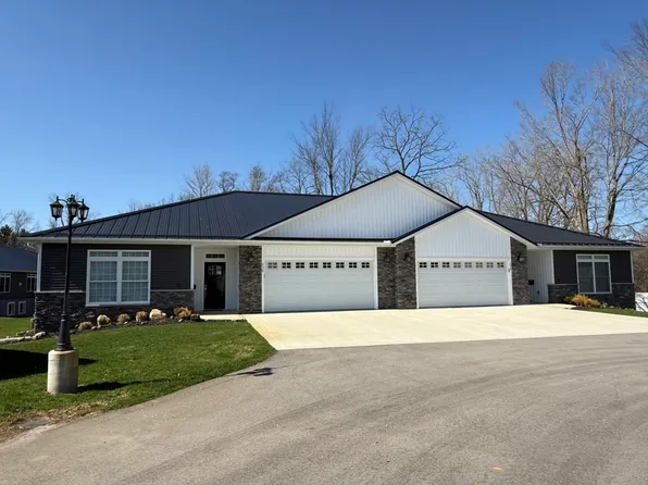 238 Glei Ct, Hillsdale, MI 49242