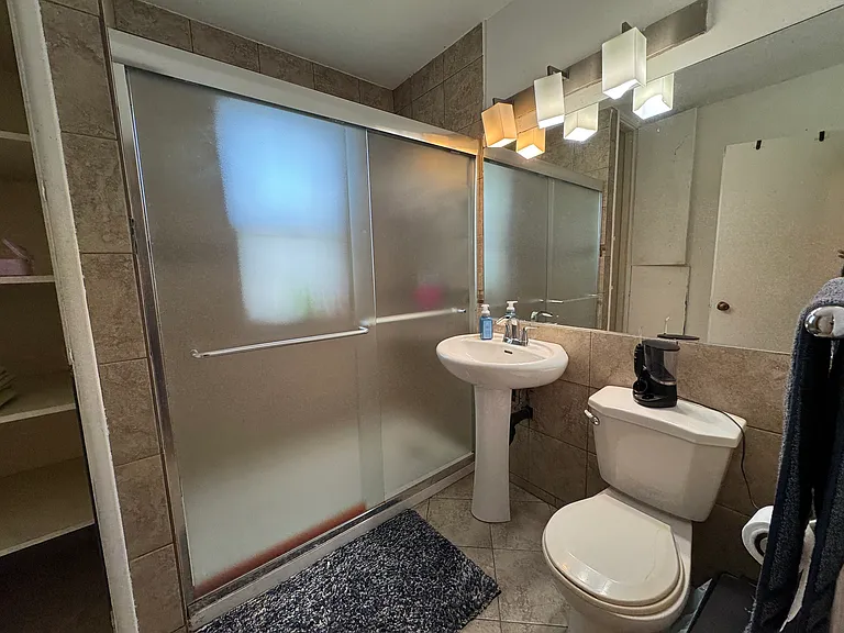 2 Vincent St #2 — Photo 17