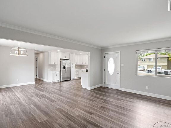 4th image of 1114 Hackamore Rd