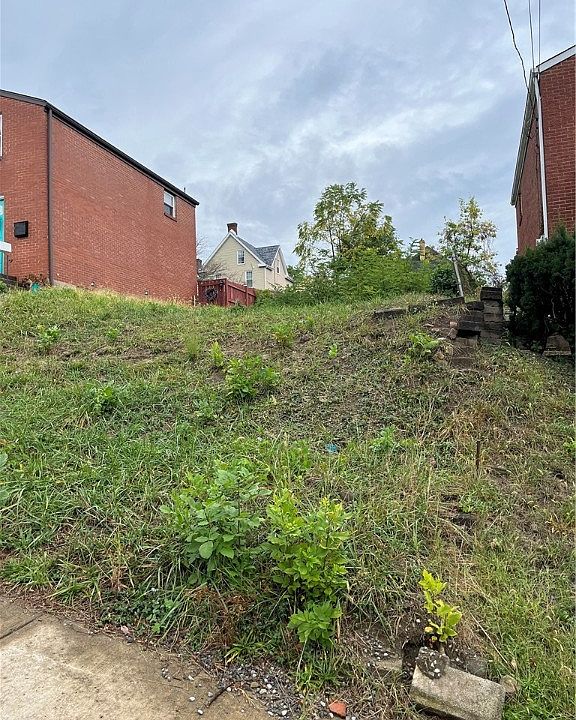 1st image of 1613 Alverado Ave