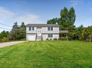 1941 N Sea Rd, Southampton, NY 11968