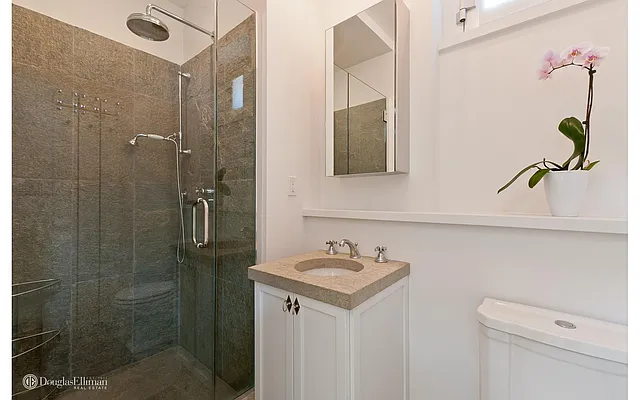 Rented by Douglas Elliman | media 19