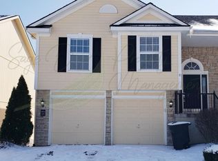 1221 NW Ashley Ln, Grain Valley, MO 64029