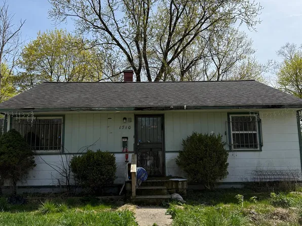 1710 Polly St, Flint, MI 48505