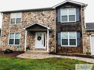 955 E Lincoln Ave, Piscataway, NJ 08854