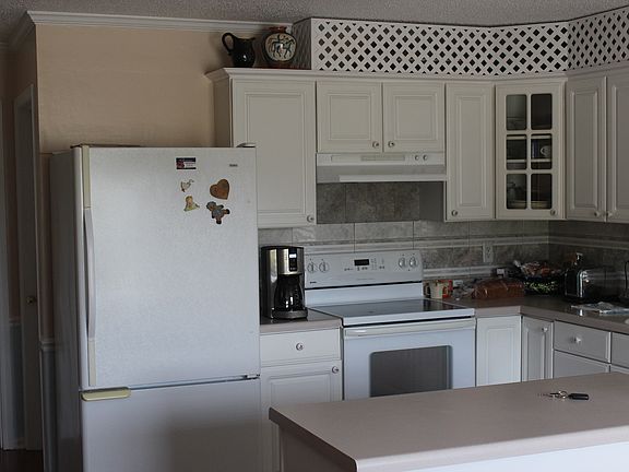 4th image of 115 Lark Crest Ln