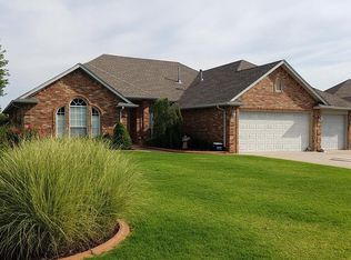 12325 7th Cir, Yukon, OK 73099