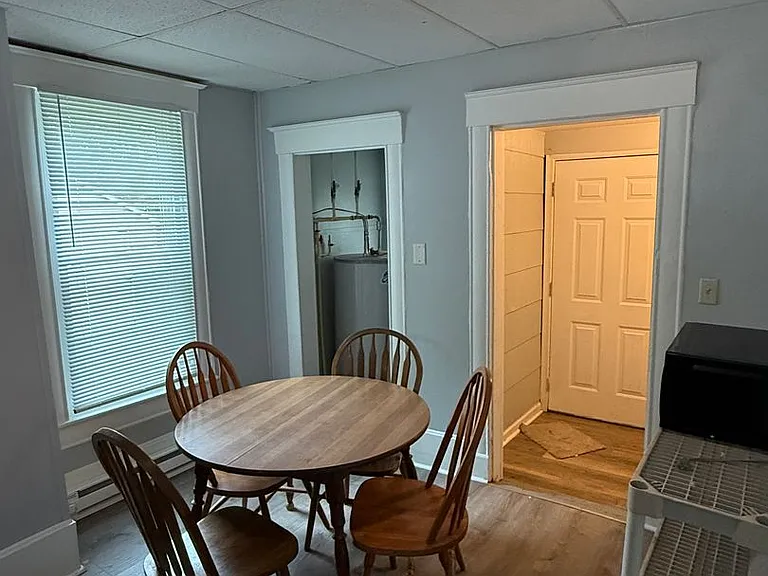 419 Oakley St — Photo 5