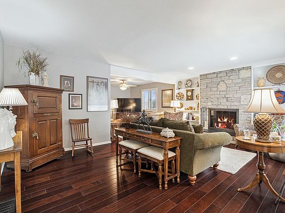 5th image of 9207 Muirkirk Dr
