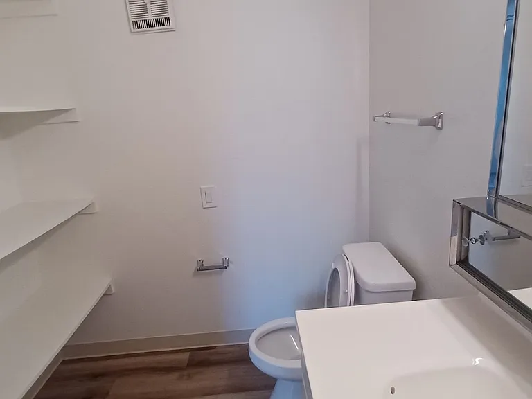 Aeg 55+ Senior Property in the Heart of HIllcrest — Photo 10