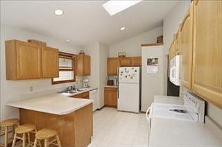 5th image of 4972 Yellow Pine Ln