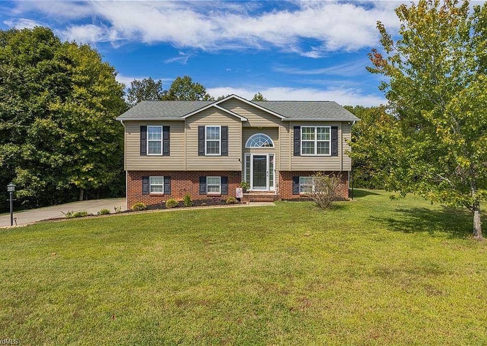 1st image of 6054 Brentwood Park Pl
